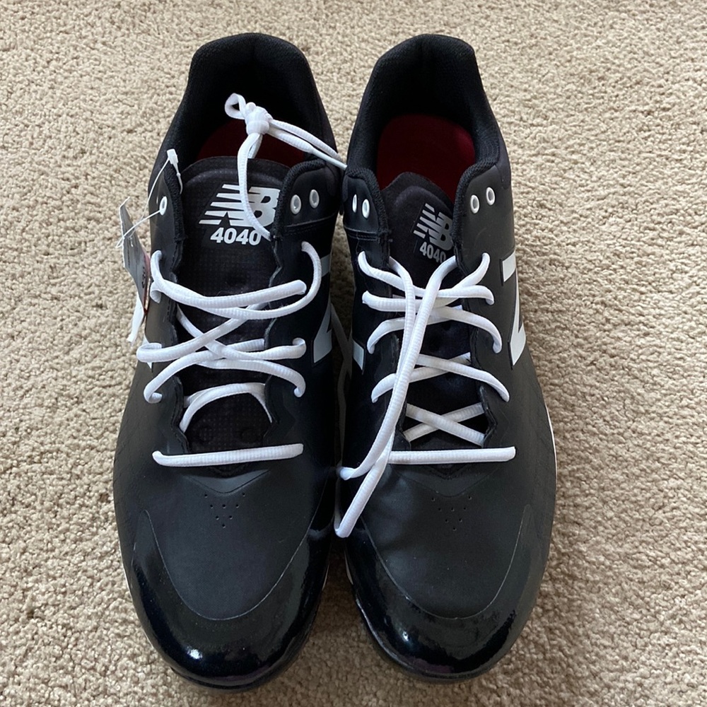 New Balance Men’s baseball cleats shoes NEW sz 16